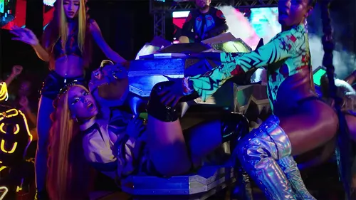 Anitta, PEDRO SAMPAIO - NO CHÃO NOVINHA